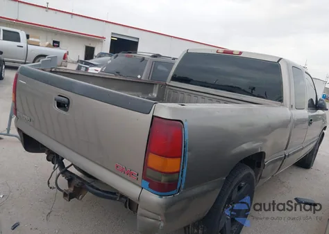 2001 GMC Sierra 1500 Sl z USA, uszkodzony, nr VIN 2GTEC19V511282398